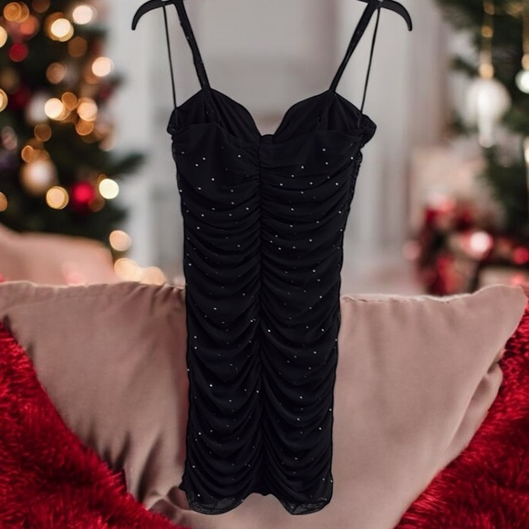 refuge Dresses & Skirts - Refuge Black Ruched Party Ready Mini Dress